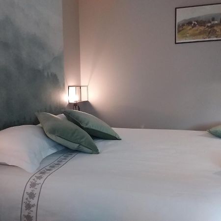 Les Dames-Jeannes Bed & Breakfast Chavot-Courcourt Bagian luar foto