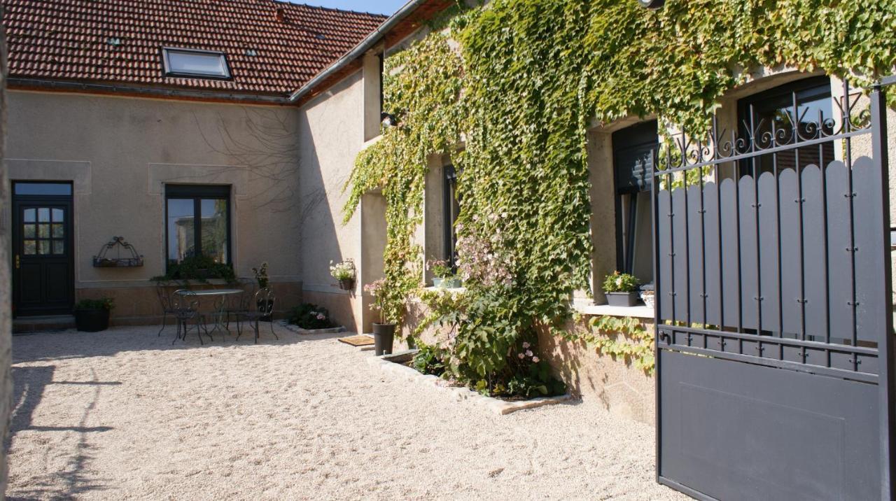 Les Dames-Jeannes Bed & Breakfast Chavot-Courcourt Bagian luar foto